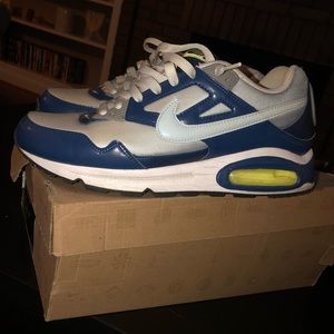 Nike Air Max Skyline Size 9.5 Women’s